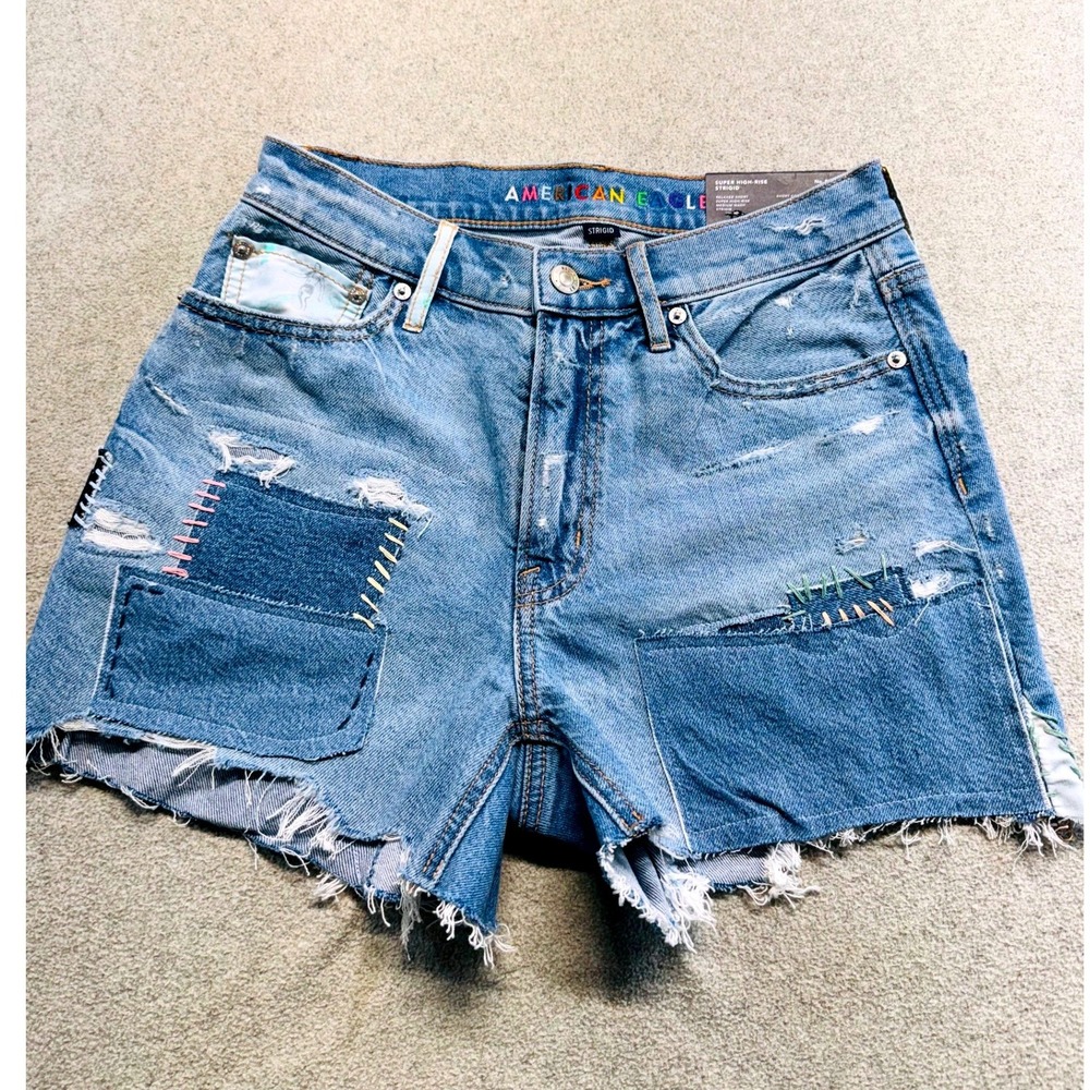American Eagle Strigid Relaxed Shorts Womens 2 26w Blue Patchwork High Rise